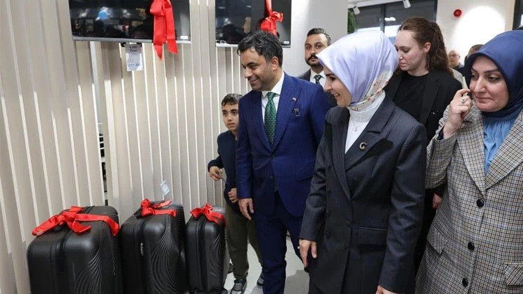 Yeni Evleneceklere Müjde: Çeyizler Belediyeden! Bağcılar'da