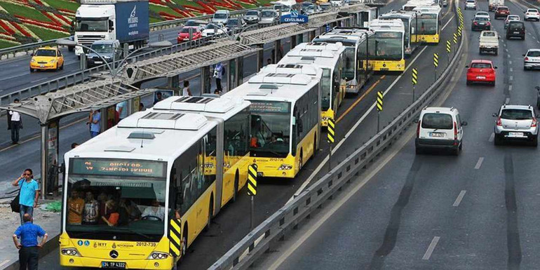 19 Mayıs Toplu Taşıma Ücretsiz Mi? Bugün Metro, Metrobüs, Otobüs ve Tren Ücretsiz Mi? resim: 1