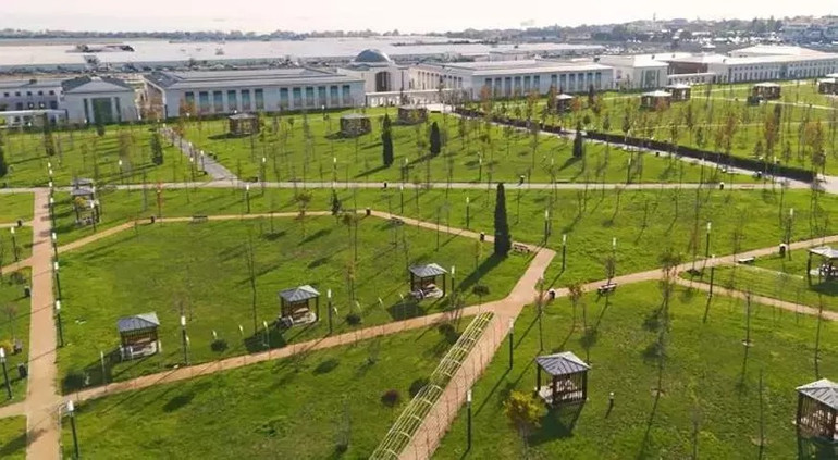 Cumhurbaşkanı Erdoğan'dan Tarihi Paylaşım: 7 Tepeli, 2.5 KM Dereli Dev Bahçe Şenliklerle Açılıyor! resim: 0