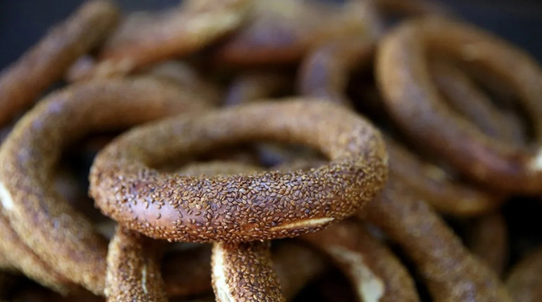 Dört Büyükşehirde Simit Zammı Ertelendi! İşte Kararın Arkasındaki Nedenler resim: 0