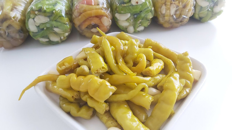 Kışın bağışıklığı artıran mucize: Yağlı biber turşusu nasıl yapılır? Püf noktaları neler? resim: 0