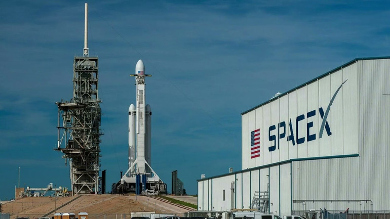 Kazakistan'da 2000 okula Starlink uyduları ile internet sağlanacak! resim: 0