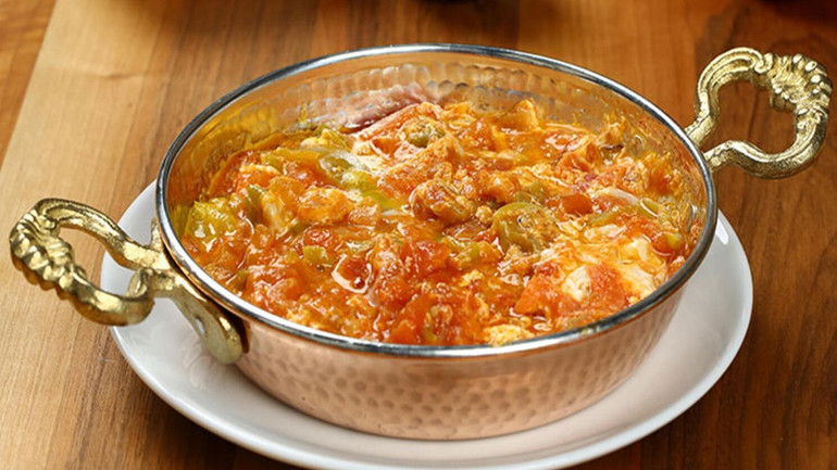 En lezzetli menemen nasıl yapılır? Menemen soğanlı mı soğansız mı tartışmalarının ana konusu! resim: 0