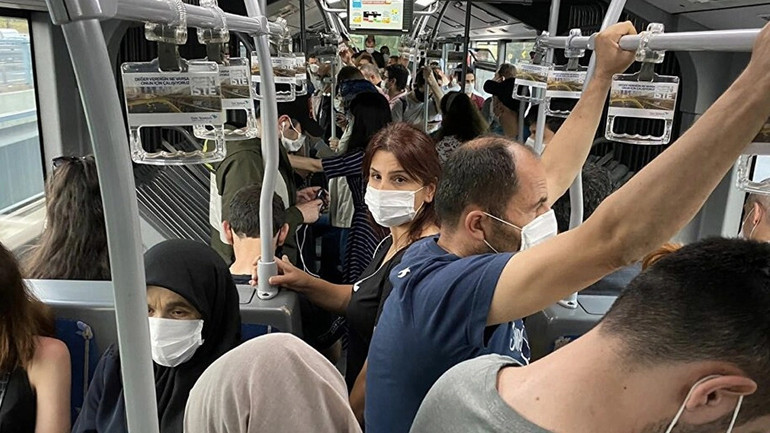 Müjde! Artık 65 yaş ve üstü vatandaşlar ve öğrenciler otobüs, metro gibi şeylerde ücret vermeyecek! resim: 0