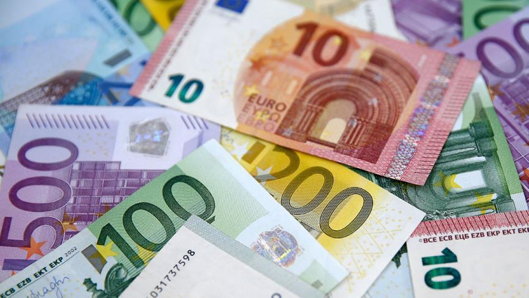 Euro, dolar karşısında 4 ayın en yükseğinde resim: 0