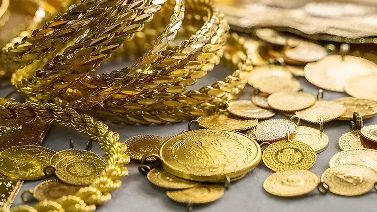 Döviz ve altın rekor kırdı! Yılan zirve fiyatları piyasaya yansıdı! Para piyasalarında son durum! resim: 0