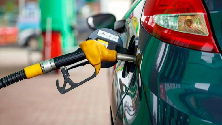 Vergi uzmanı yeni bir zam haberi paylaştı! Motorin ve benzin için 2024 yılı güncel fiyat tahminleri! resim: 0