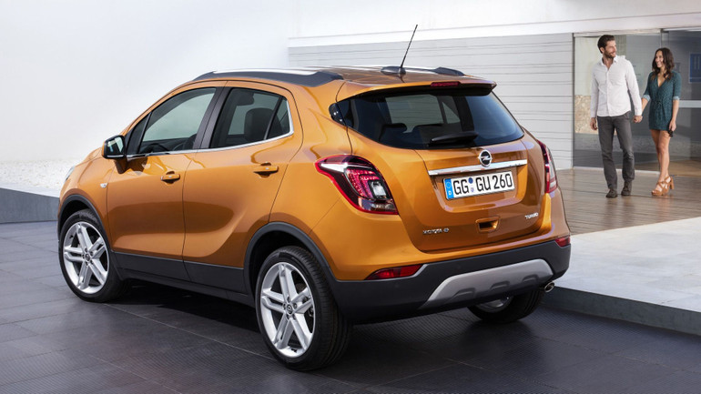 Dünyanın En Güzel 5 Otomobili Açıklandı: Tek Bir Ülke Tüm Listeyi Ele Geçirdi! resim: 2