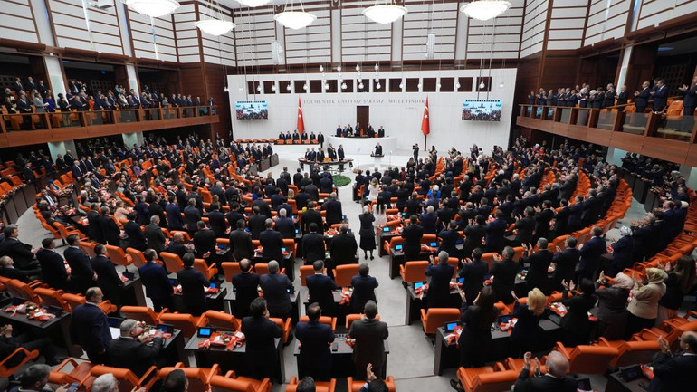 TBMM'de Yeni Yasama Yılı Başlıyor! Gündemde Dev Cezalar ve Merkez Bankası Sunumu resim: 1