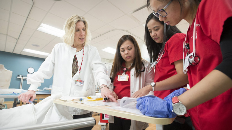 Okullara 75 Bin Hemşire Alımı İçin Kanun Teklifi TBMM'de! Her Okula Hemşire Zorunluluğu... resim: 0