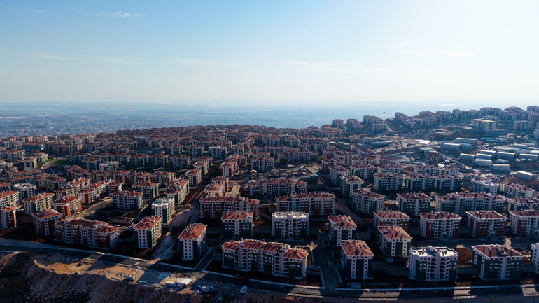 Deprem Bölgesinde Tarihi Gün: Bakan Kurum Duyurdu! 350 Bininci Konut Teslim Ediliyor! resim: 0