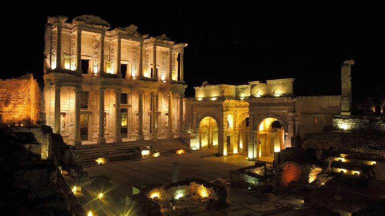 Gece Müzeciliğine Tarihi İlgi: 2025 Sezonunda 554 Binden Fazla Ziyaretçi! resim: 0