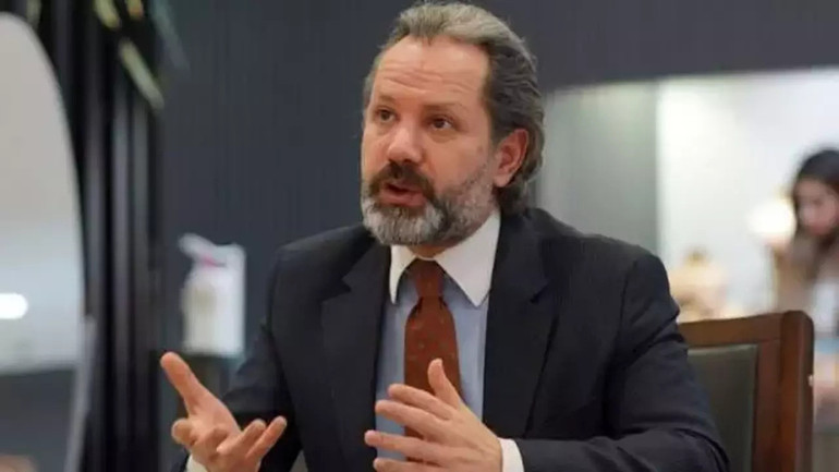 İslam Memiş Saat Verdi: