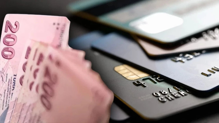 Kredi Ve Kredi Kartı Borçları Alarm Veriyor: 1,5 Milyon Kişi Takipte, Borç 274 Milyar TL’ye Fırladı! resim: 1