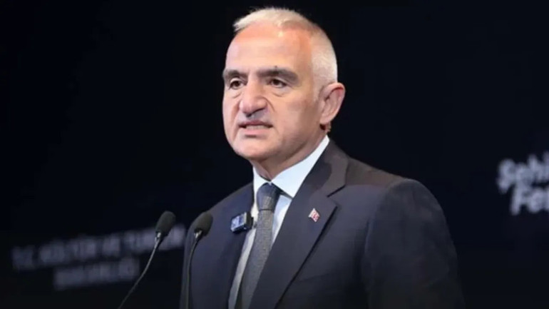 Milyonların Gözü Kabine’de! Kurban Bayramı Tatili 9 Gün Olacak mı? Bakan Ersoy’dan İlk Açıklama resim: 0