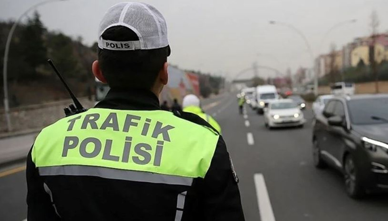 İstanbul'da bugün hangi yollar trafiğe kapalı?  resim: 0