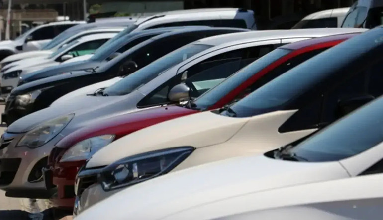 Emekliye ÖTV’siz Araç Müjdesi Gerçek mi? Meclis'te Son Durum: Kimler Yararlanacak, Şartlar Neler? resim: 0