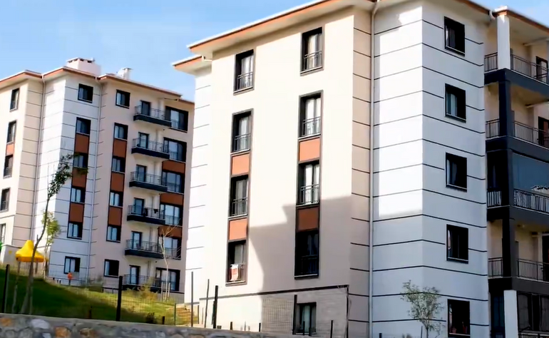 Bakan Kurum’dan ‘İlk Evim’ Paylaşımı: