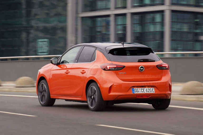 Yeni elektrikli Opel Corsa E! İşte özellikleri... resim: 0