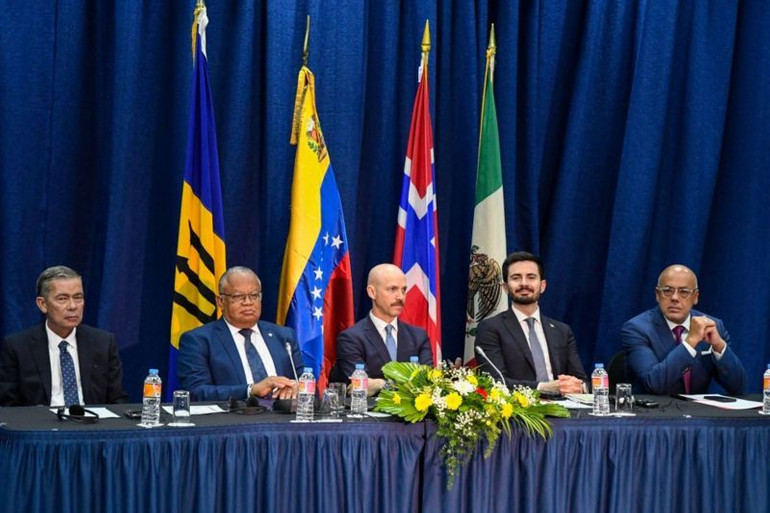 ABD, Venezuela'ya yönelik petrol yaptırımlarını hafifletiyor: Artık petrolü... resim: 0