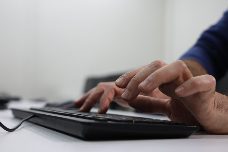 E-Ticarette Dev Tuzak: Tüketiciyi Kandırmanın Cezası Tam 860.000 TL! resim: 0