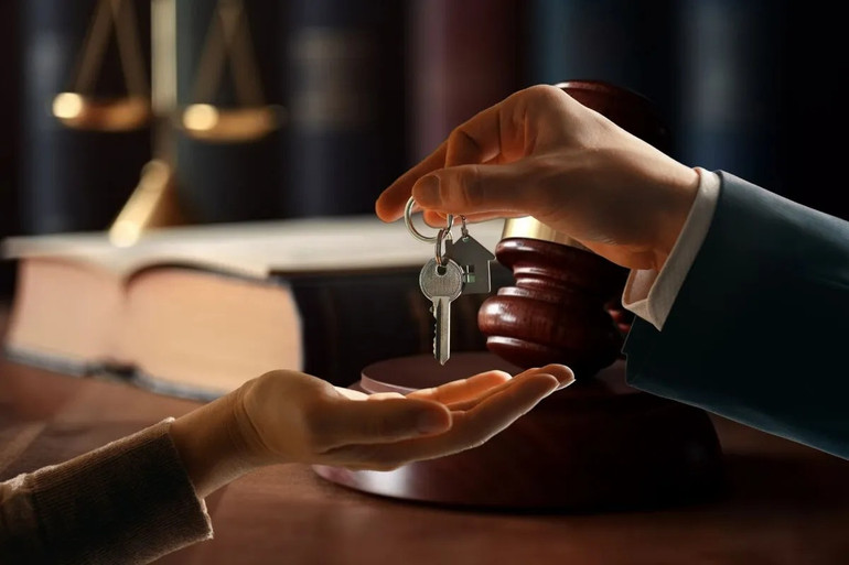 Yargıtay'dan Emsal Tahliye Kararı! Ev Sahipleri Artık Kiracıyı Çıkarmakta Çok Zorlanacak! resim: 0