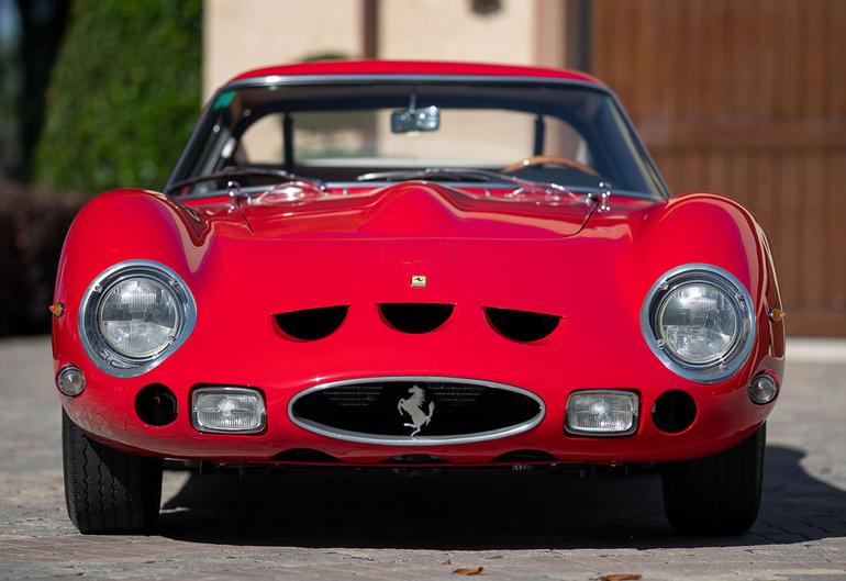 1960'ların efsanesi Ferrari açık artırmada! İşte modifiyeli hali... resim: 1