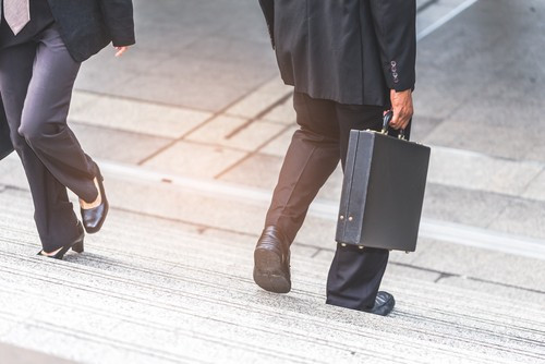 Büyük şehirlerde mesai saatleri erkene çekiliyor