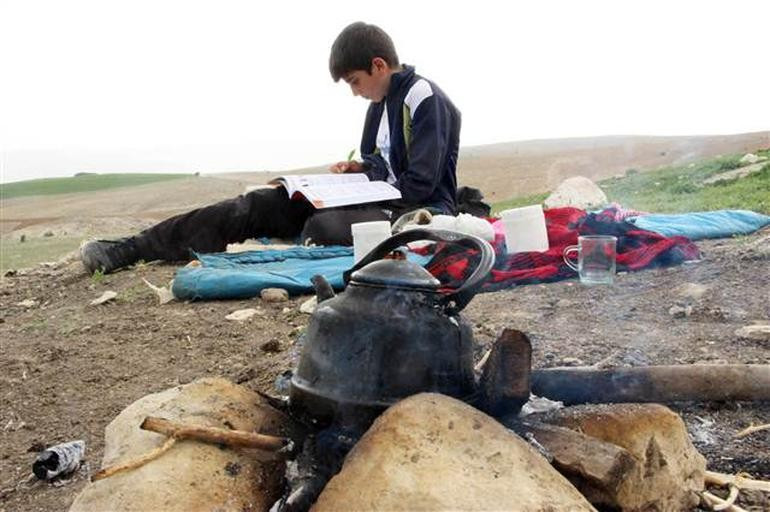Mazeret üretmedi! Köyünde çobanlık yaparken TEOG'da inanılmaz bir başarı yakaladı