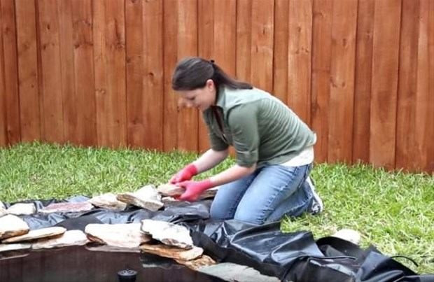 Bahçesini harika bir yere dönüştürdü