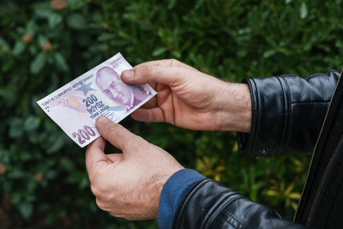 İhtiyaç kredisi mi yoksa nakit avans mı daha avantajlı?