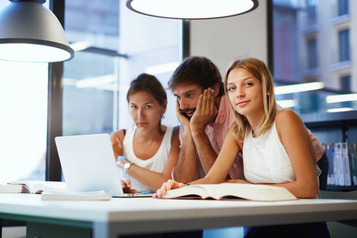 Yurt Dışına Çıkan Öğrencilerin İlk Günlerde Aklından Geçenler ve Sonrası