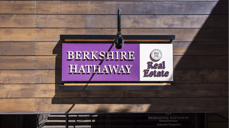 Berkshire Hathaway’in Hissedarlarıyla Paylaştığı Okunması Gereken Kitaplar Listesinde Neler Var?