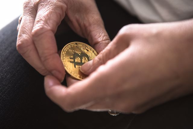 Sizden Gelenler: Bitcoin Alınır Mı?