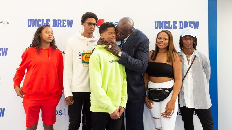 Basketbol Efsanesi Shaquille O’Neal Çocukları İçin PS5 Satın Aldı Ama Nasıl?