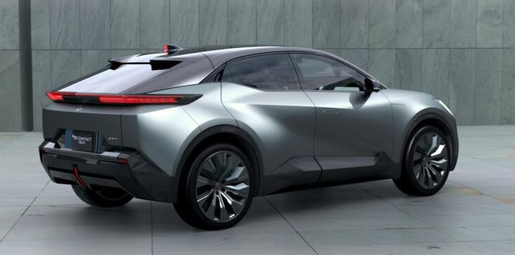 Toyota SUV’un örtüsünü kaldırdı!