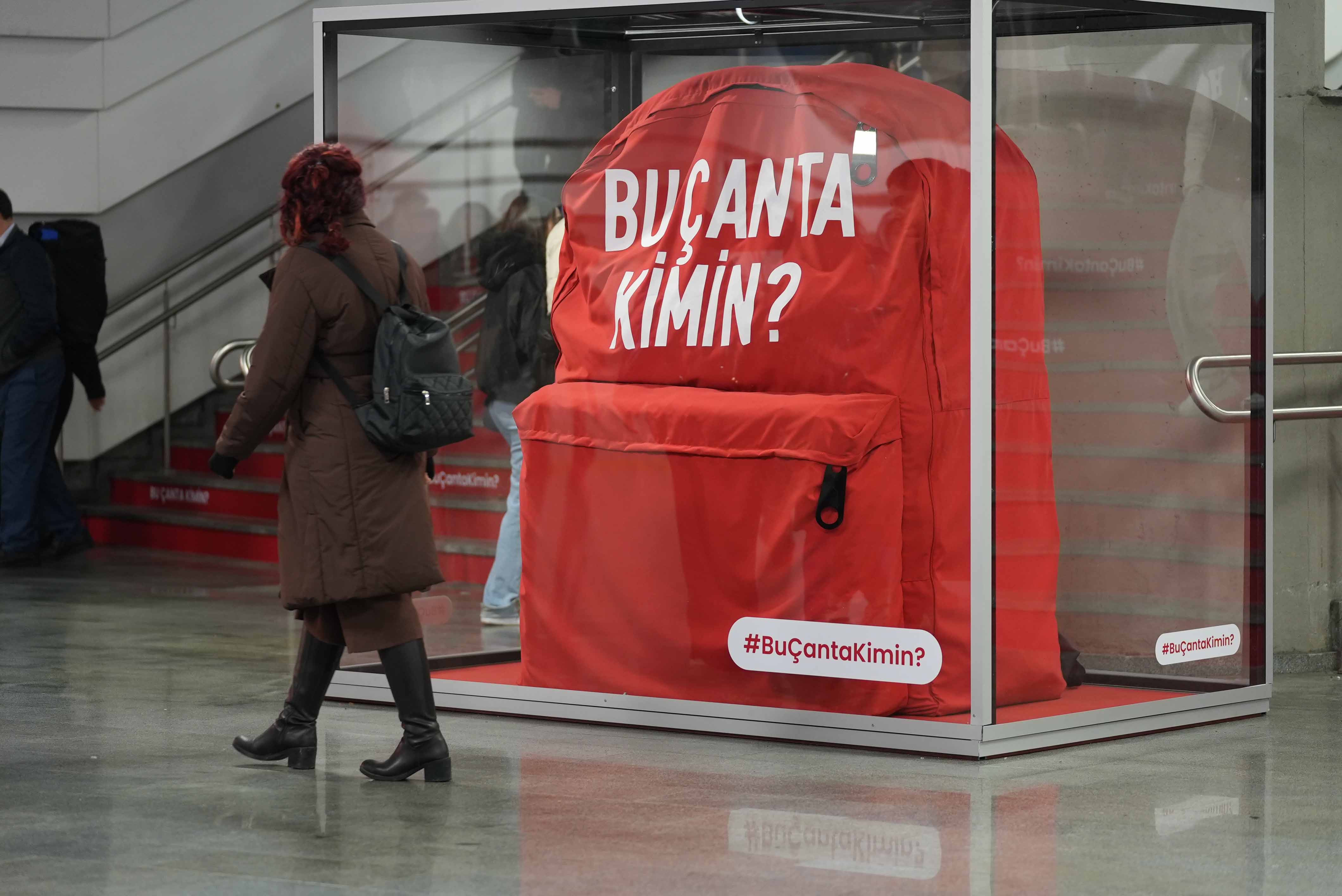 TEV'in yeni farkındalık projesi 'Bu Çanta Kimin'