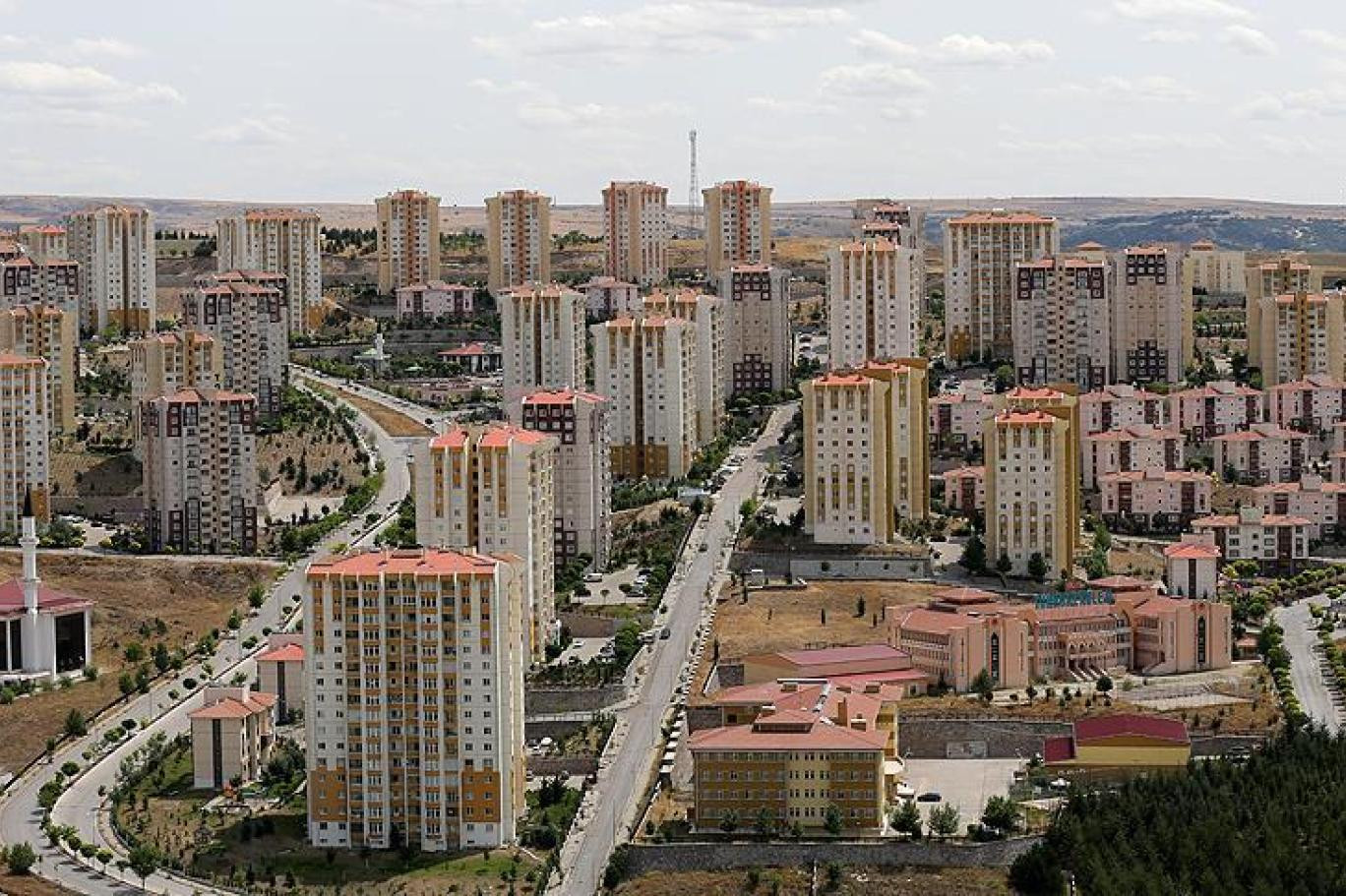 Ev sahiplerinden kiracılara kur ve enflasyon baskısı