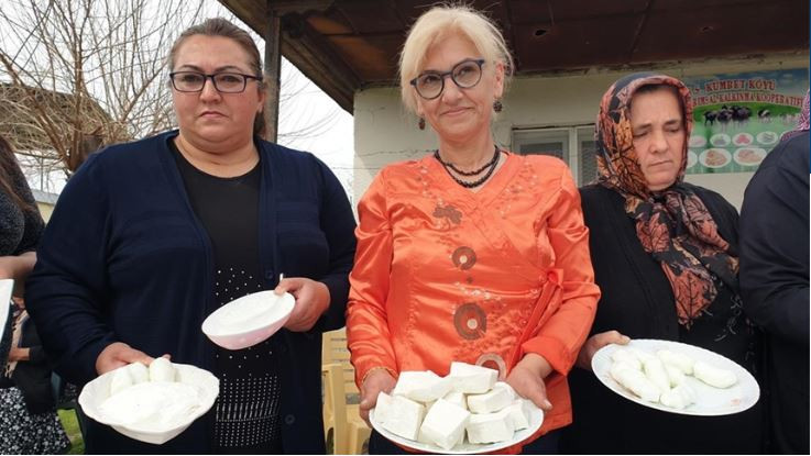 Emekli olup köyüne yerleşti, kadınlarla kooperatif kurdu