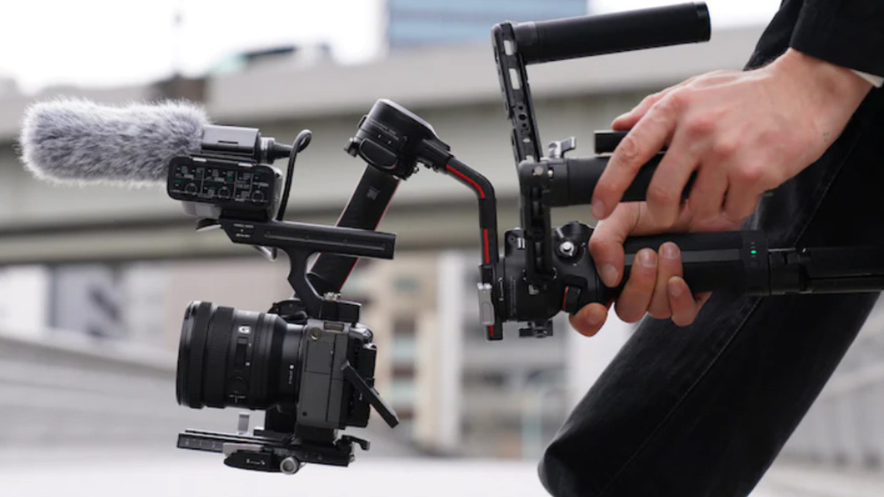 Sony'den zoom'u kolaylaştıran lens