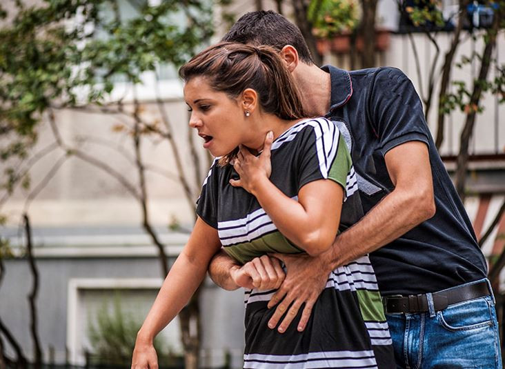 Hayat kurtaran teknik! Heimlich manevrası