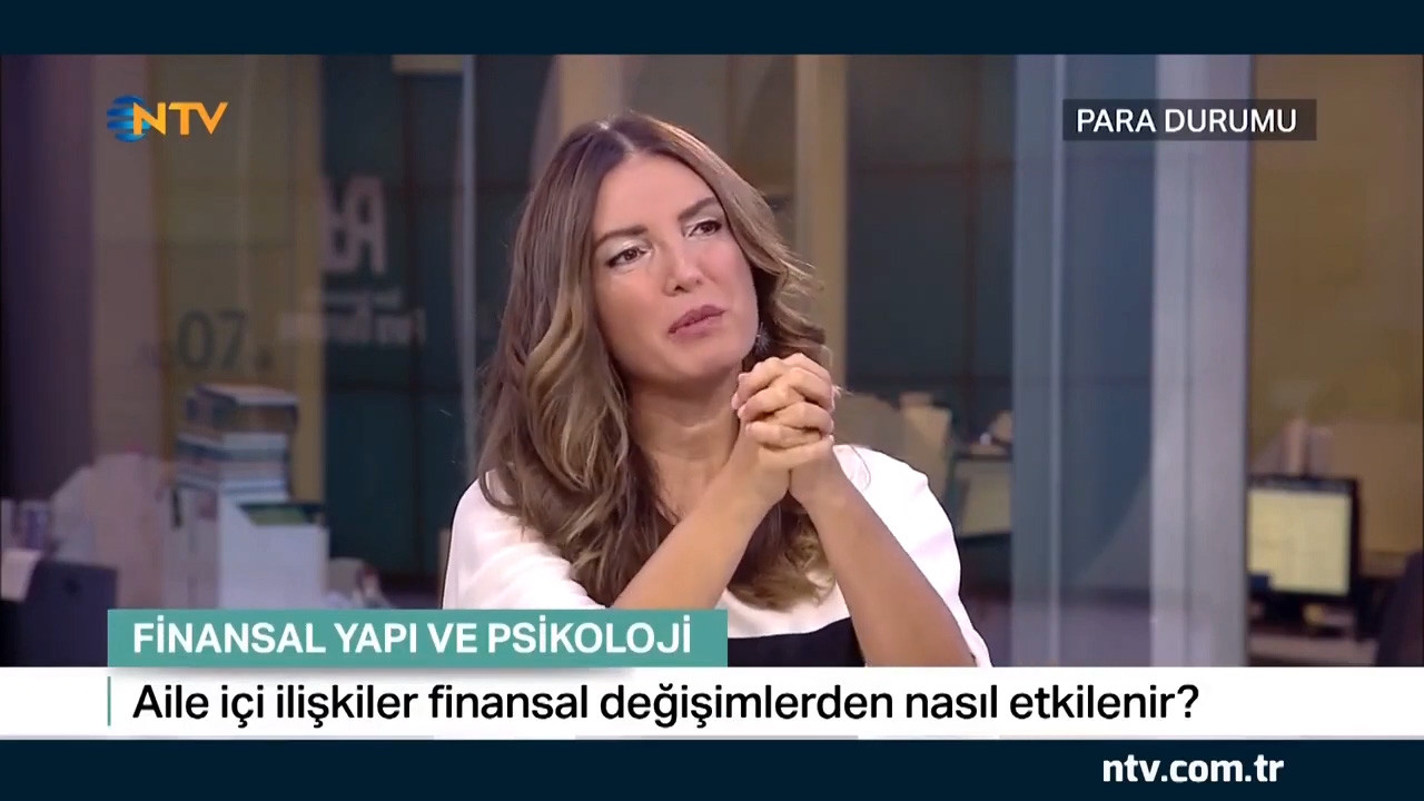 Aile içindeki ilişkiler finansal zorluklardan nasıl etkilenir?