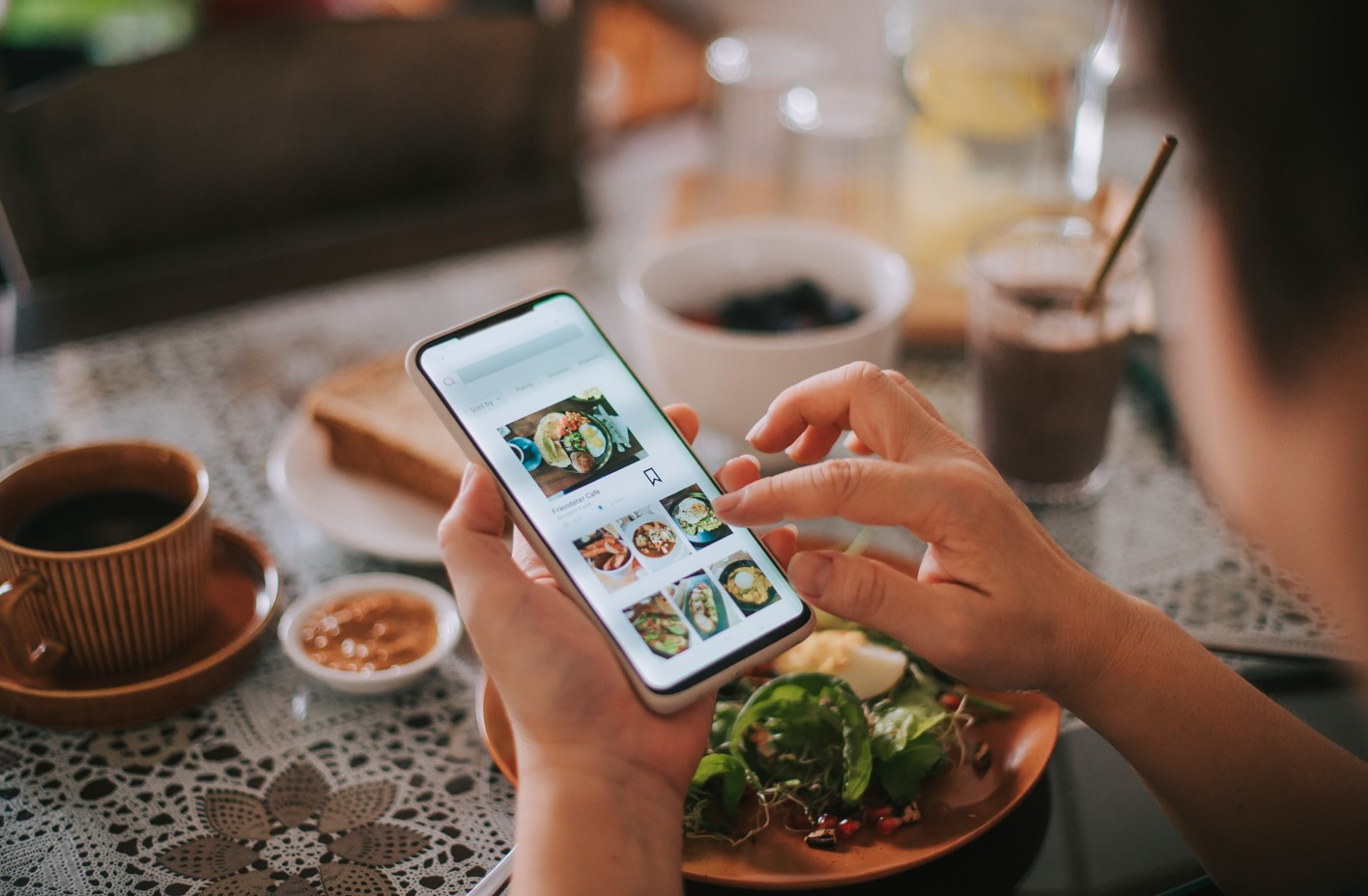 Telefona indirilen bu uygulamalara dikkat!