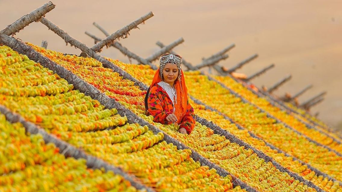 Tescilli lezzet 'kurutmalık' güneşle buluştu