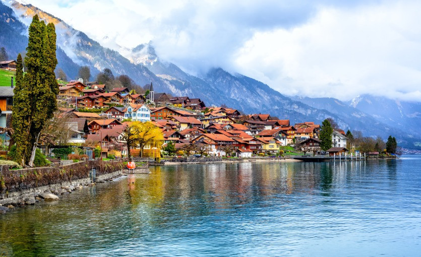 En uzun ve en kısa yaşam beklentisine sahip 10 ülke