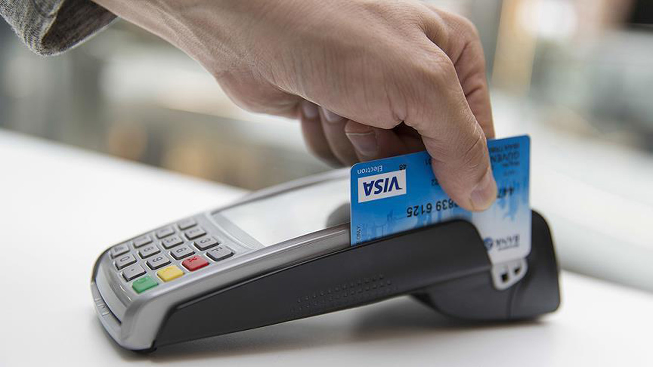 Kredi kartında rekor harcama: Limitler zorlanıyor