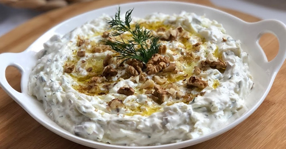 Ana yemeğin en güzel eşlikçisi: Kerevizli ege mezesi