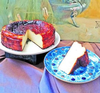 Ev yapımı San Sebastian Cheescake: Bu lezzeti pastanelerde bile bulamayacaksınız