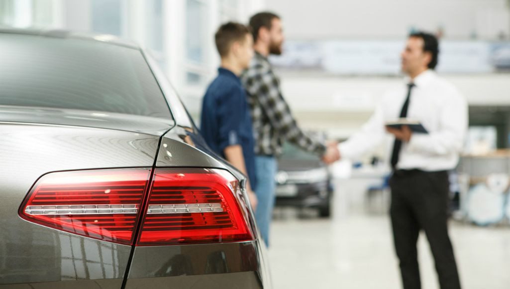 Bakanlık müdahalesi sonrası piyasa değişiyor: Otomobil alacaklara önemli bilgiler!