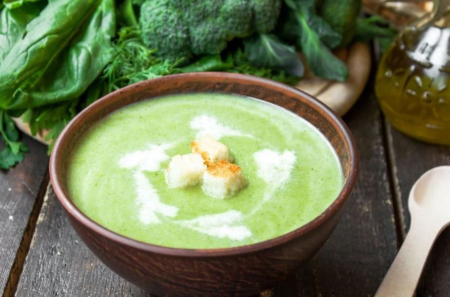 Hem sağlıklı hem lezzetli: Sütlü brokoli çorbası tarifi! İşte püf noktaları...